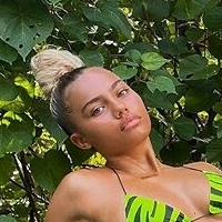 Tennesse Thresher Nude